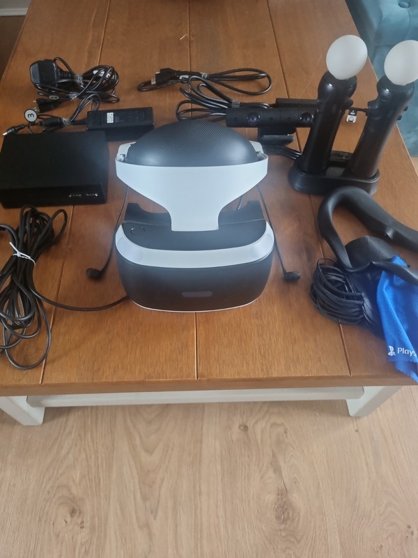 PS VR1 Virtual Reality Headset with Camera and PS5 Attachment Move Controllers