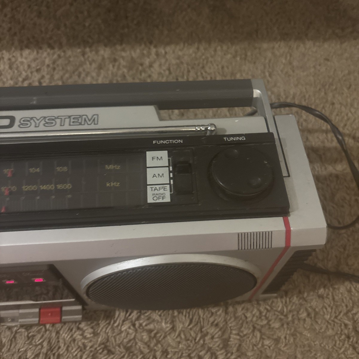 Sony CFS-450 Boombox Radio Cassette Super Woofer Bass Maintained