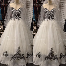 Black Appliqued Wedding Dresses Off Shoulder Vintage Gothic Lace up Bridal Gowns