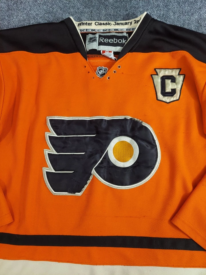 Philadelphia Flyers Jersey Mens 50 NHL Hockey Winter Classic Reebok 2012 Giroux - Image 2 of 4