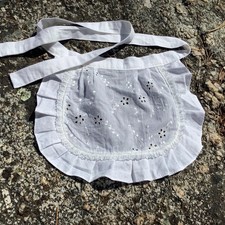 Small Girls Eyelet Fabric Apron Pioneer Costume Apron Octoberfest Dirndl