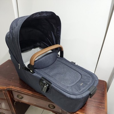 Joolz Aer Cot Bassinet (Navy) date 3/2022 used (Good Condition)