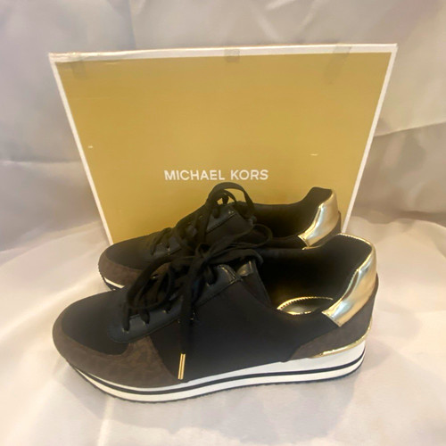 Michael Kors Trainer Women’s Lace-Up Logo Low Top Sneakers Black Brown and gold