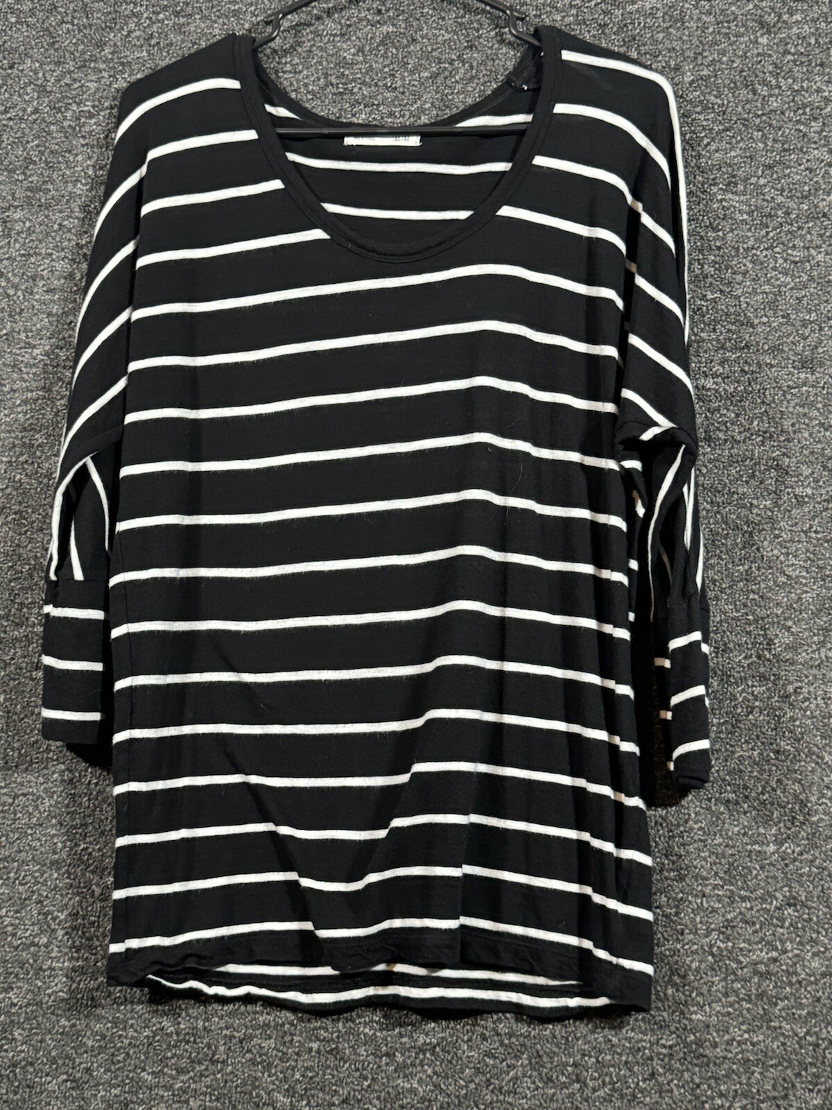 Old Navy Womens Pull Over Shirt Striped 3/4 Sleeve Size M