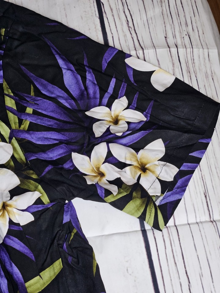 Paradise Bay Vintage Made In USA Rayon Floral Button Hawaiian Shirt