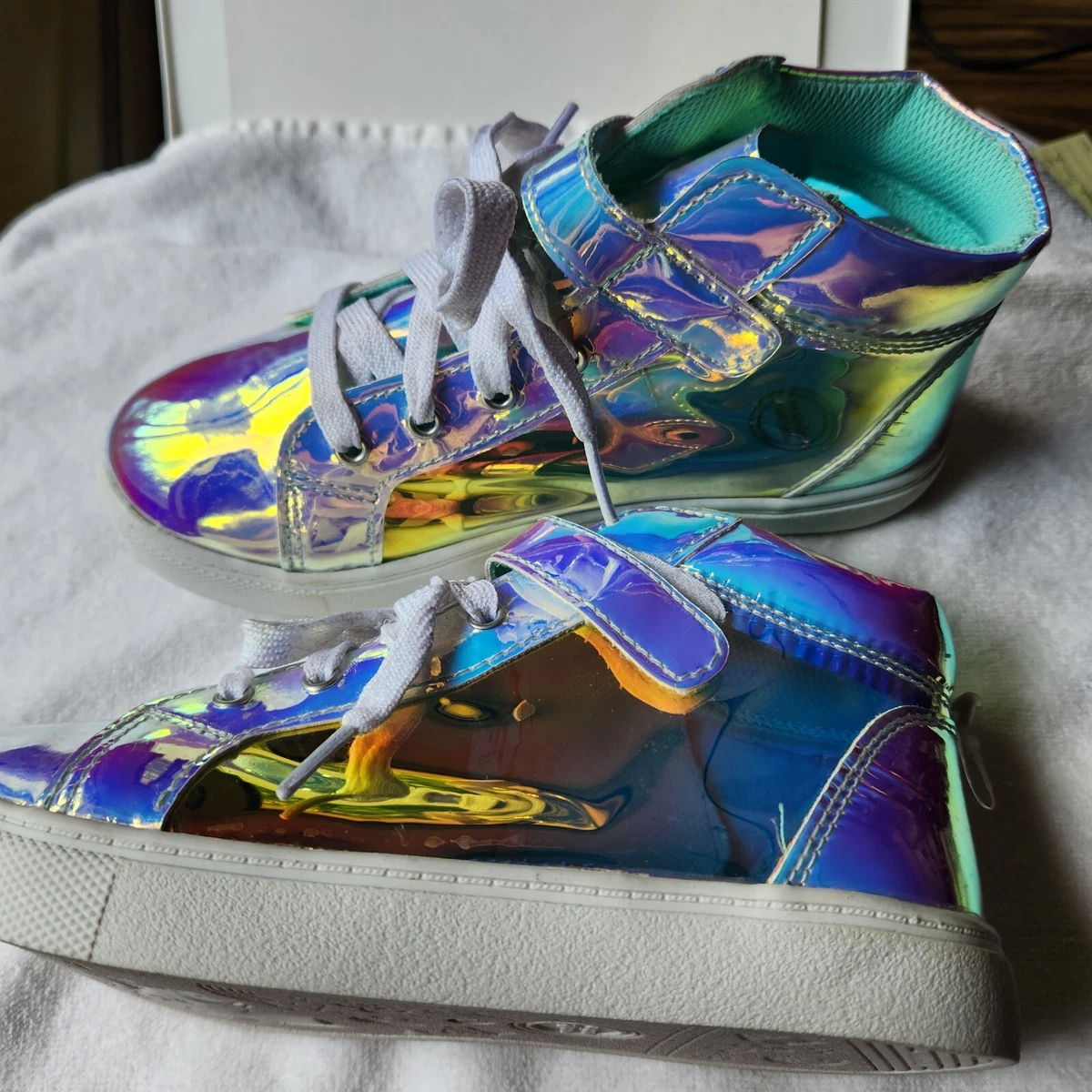 Wondernation Clear See through metalic sneakers Tenna shoes U Size 4