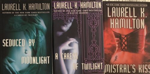 lot ANITA BLAKE (6 BCE hc/dj) Laurell K. HAMILTON book club MERRY - Picture 3 of 3
