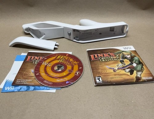 Link's Crossbow Training Nintendo Wii Zelda Game Complete With Wii Zapper Gun
