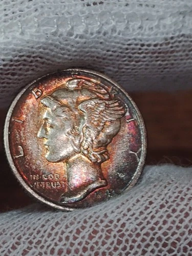 1943 P Mercury Silver Dime -  Natural Rainbow Toning -  UNC
