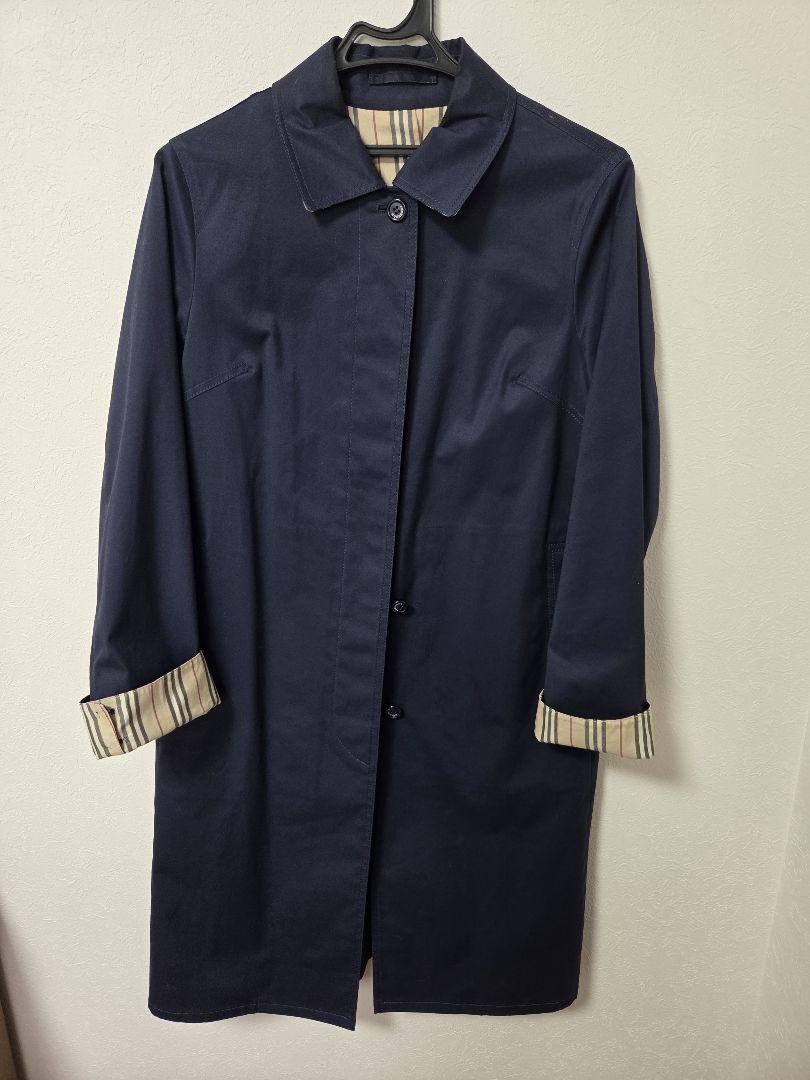 Burberry Navy Classic Trench Coat for Men and Women