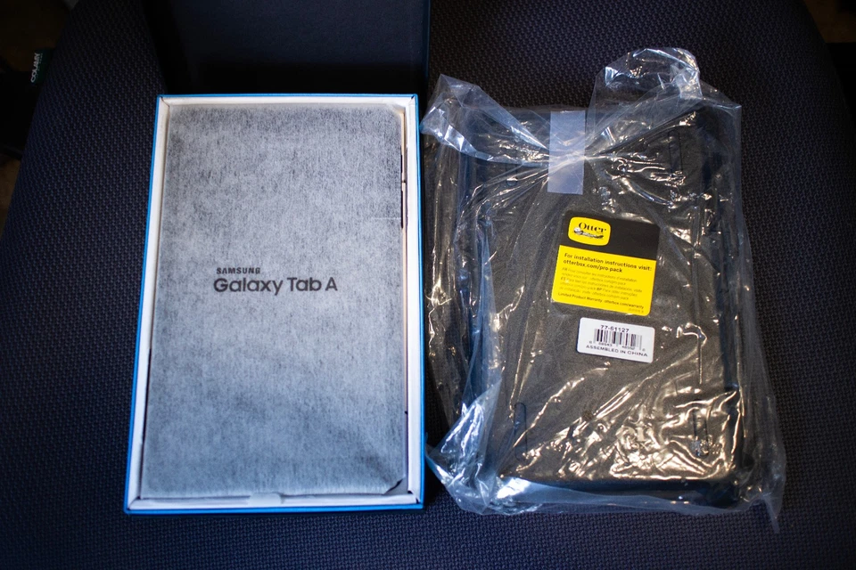 AT&T Samsung Galaxy Tab A 8.0 - 8" 32GB Storage - 1.4Ghz Quad Core CPU - 2GB RAM - Image 3 of 4