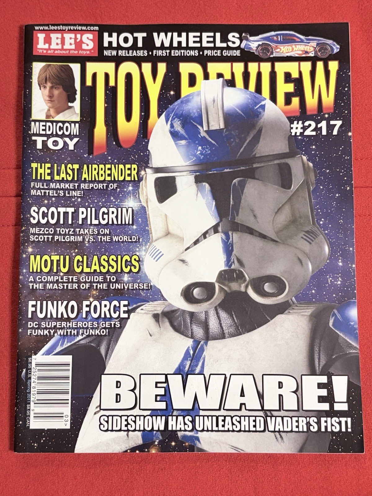 Lees Toy Review Magazine #217 Star Wars Vaders Fist Cover!