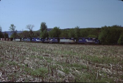 Conrail EMD GP38-2 Kodachrome orignal Kodak slide