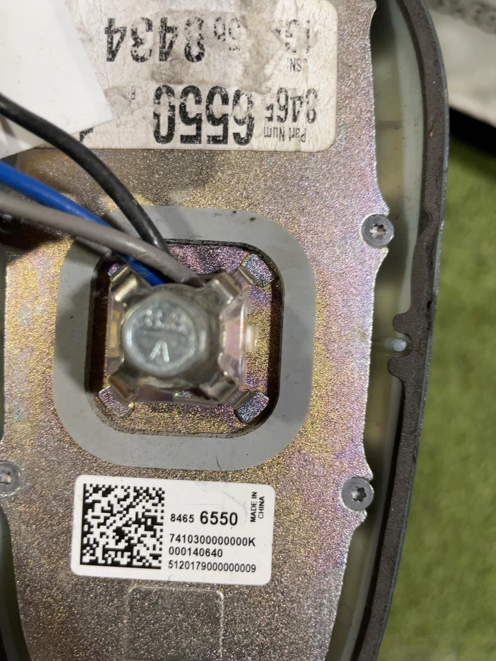 ✅ Antena GMC Yukon 2016 OEM Foto 4 de 4