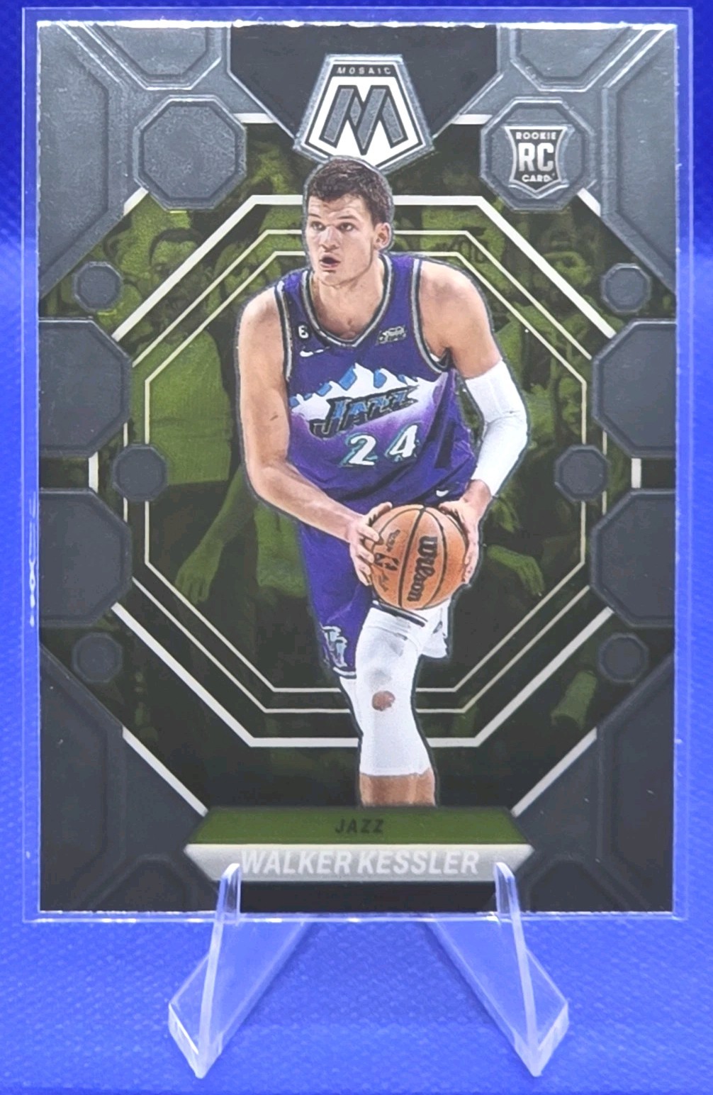 2022-23 Panini Mosaic - Rookies Walker Kessler #212 (RC) Los Angeles Lakers 