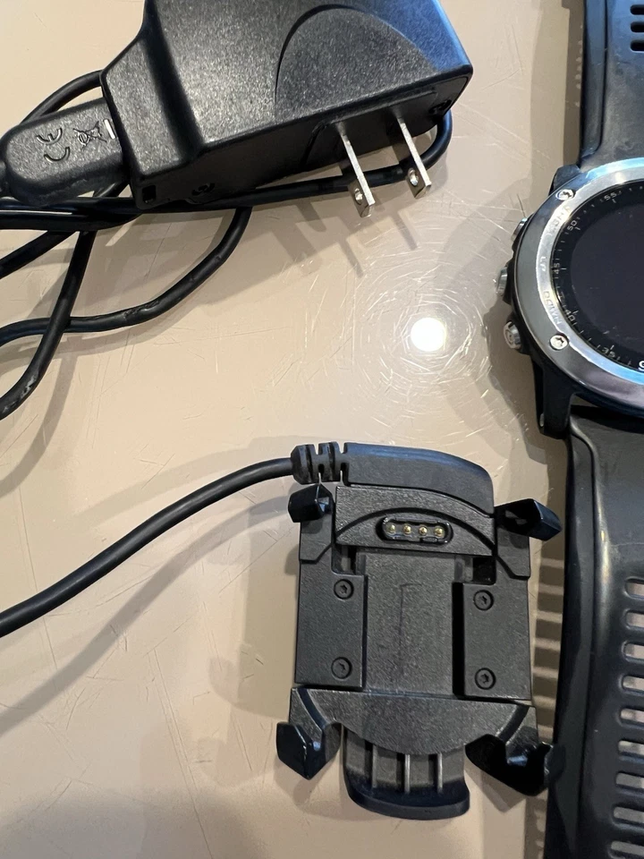 Smartwatch GPS multisport Garmin Fenix 3 HR con caricatore - due bande - Immagine 2 di 4