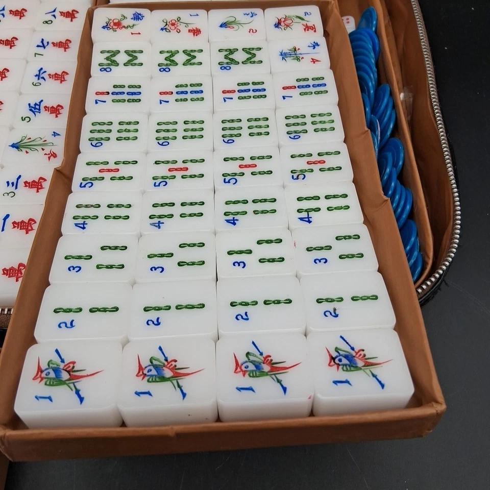 VINTAGE American Mahjong Set 143 Tiles Zippered Black Faux Alligator Case - Image 4 of 4
