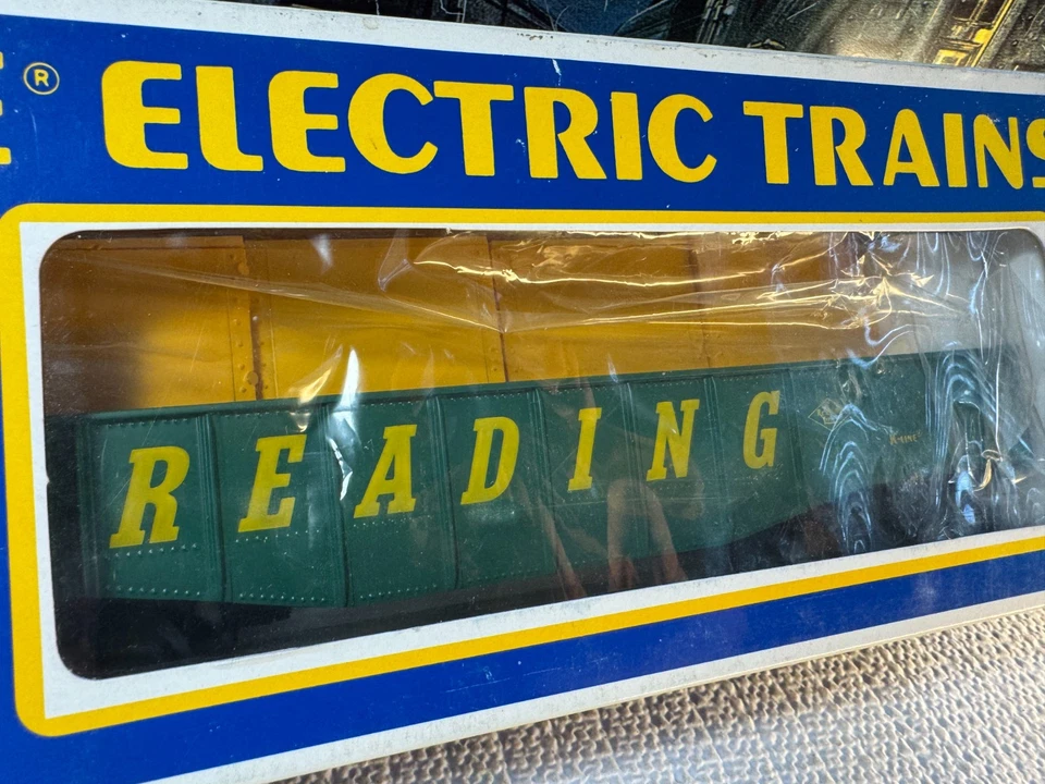 🚂O SCALE READING R.R. ATLAS DIESEL SWITCHER & K-LINE GONDOLA / CRATES 💥 L1657 - Image 4 of 4