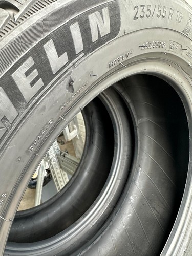 2 PNEUMATICI USATI MICHELIN INVERNALI 235 55 R18 104H - Foto 3 di 3