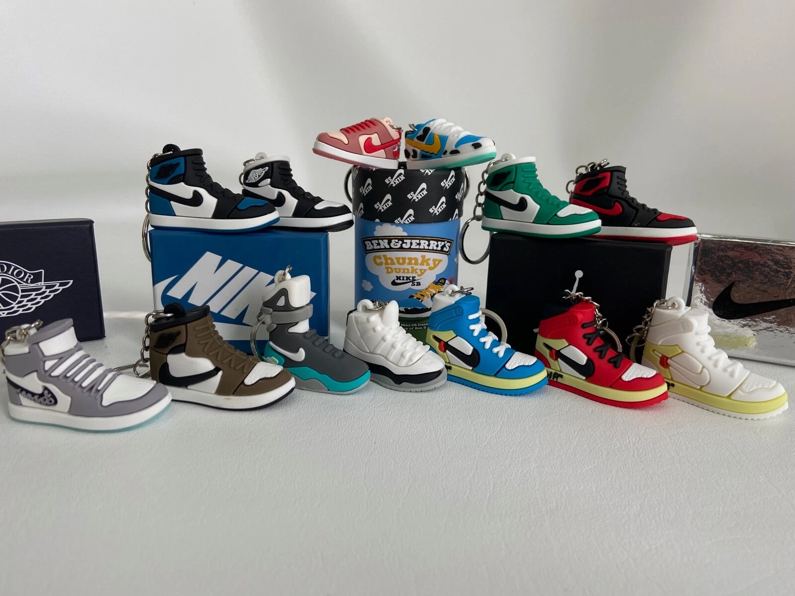 Jordan 1 Mini Sneaker Porte clés Boîte à Chaussures 3D Porte clés Ornement Présentoir Dunks