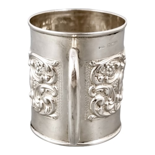 Antique Edwardian sterling silver Christening cup embossed cherubs, rabbits - Picture 5 of 12