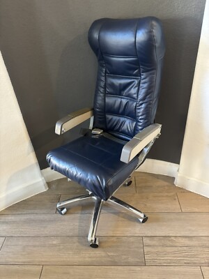 Retired CRJ connector passenger seat Office Chair N951LR CRJ-900