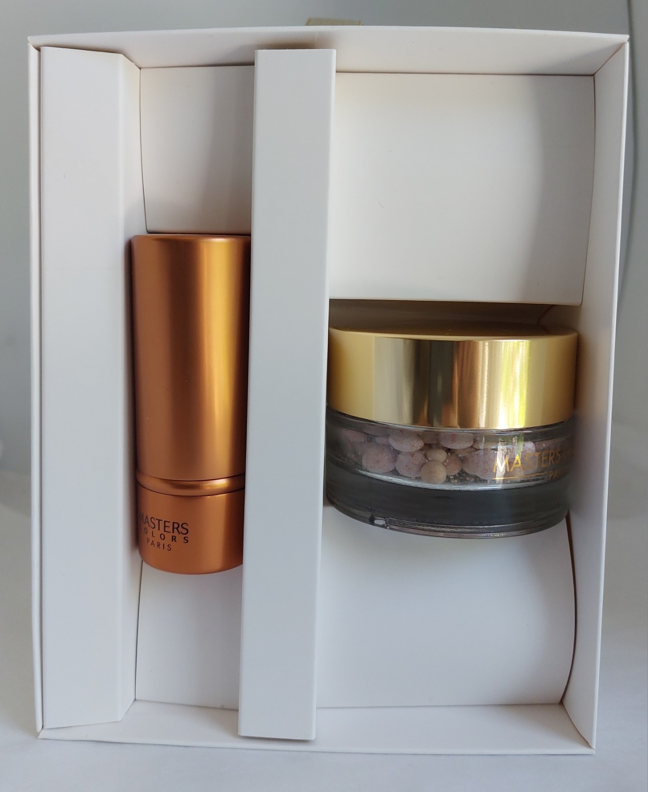 Coffret My Glowing Skin Masters Colors une idée cadeau beauté avec perles et pinceau