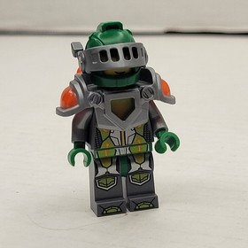 LEGO Nexo Aaron Fox green Knight minifigure from set  70325
