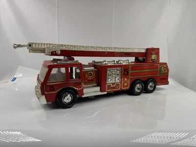 Vintage Tonka Steel Fire Truck #5 Water Cannon 33105A w/ Working Ladder