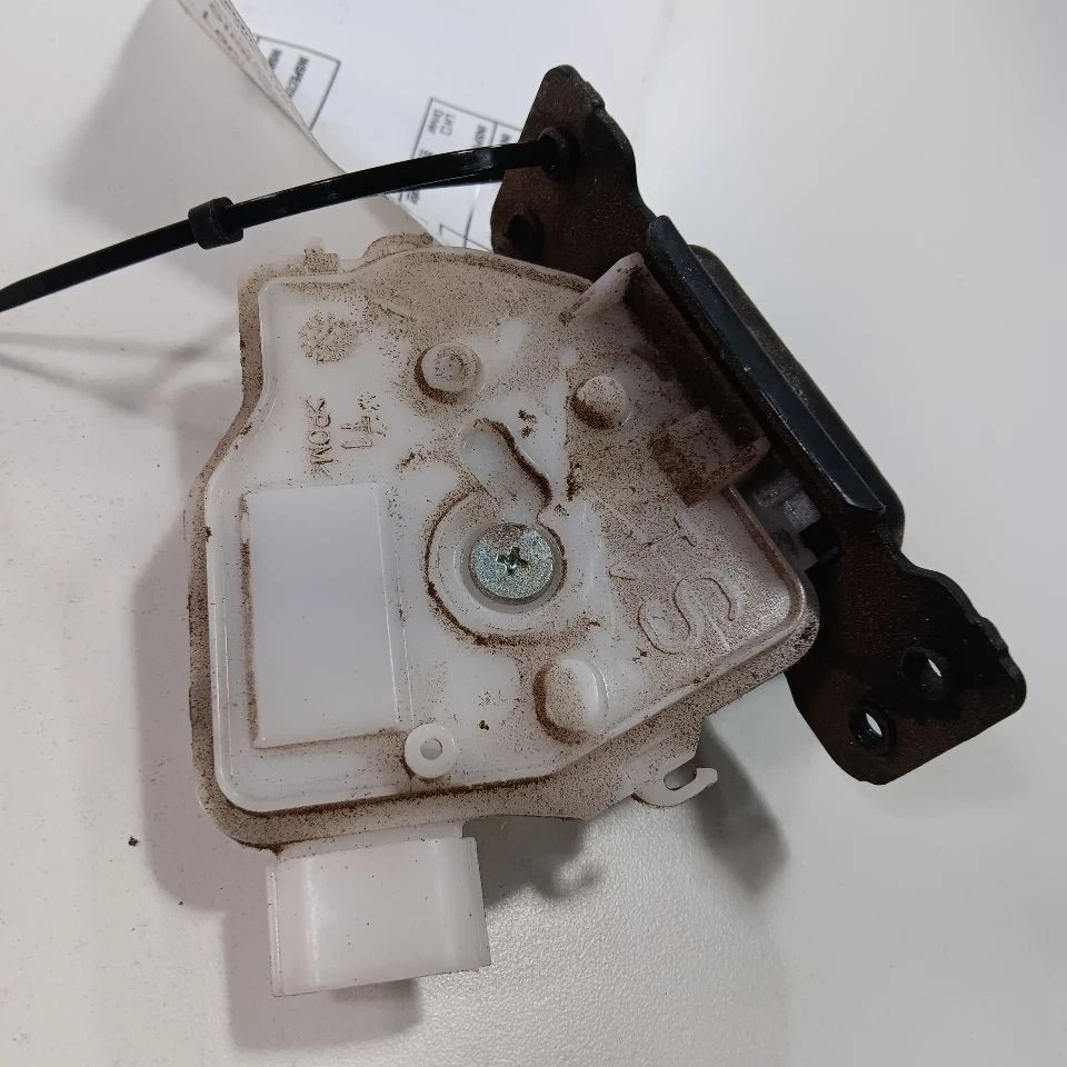 Cierre maletero Fiat 500 2012 2013 2014 2015 Foto 2 de 4