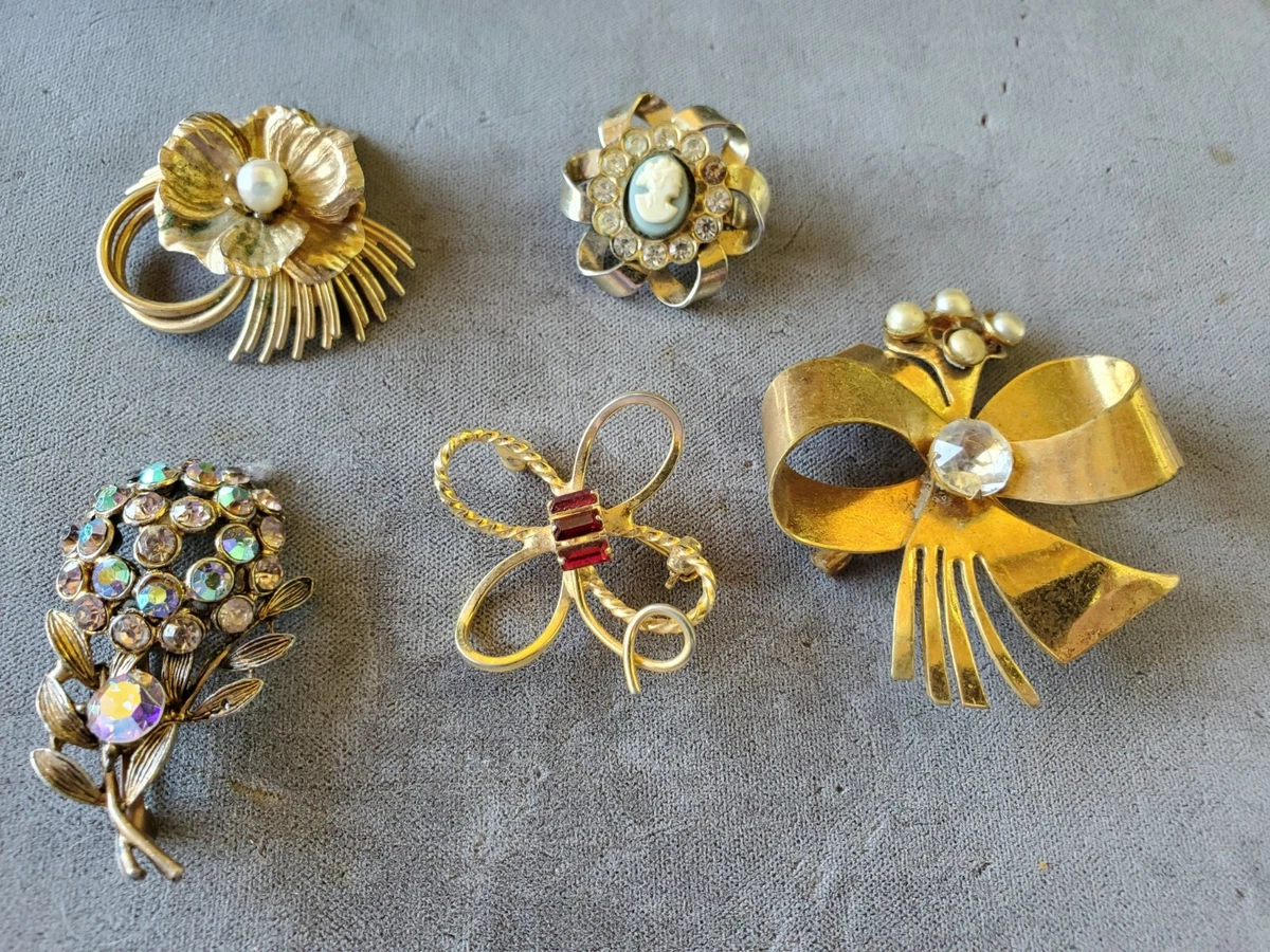 Collectible brooches sale