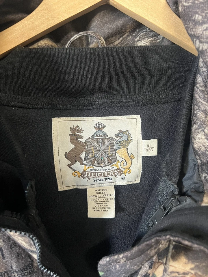 Herters Man SZ XL Camouflage Hooded Full Zip Pocket Mesh Lining Hunting Jacket - Image 3 of 3