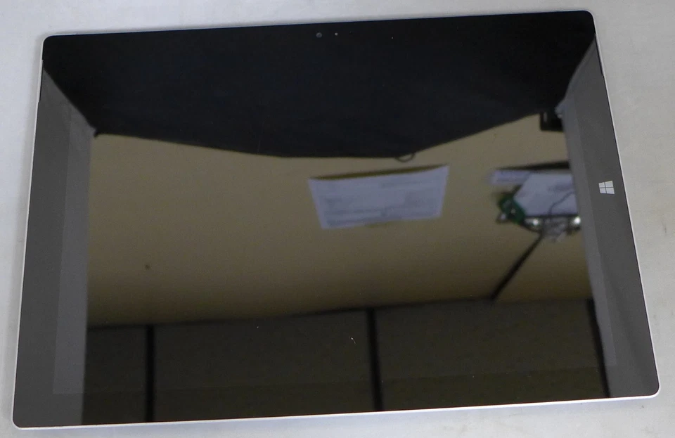 Microsoft Surface pro 3, 13", Silver, i5, 4GB, 128GB - Touch is not working - Image 3 of 4