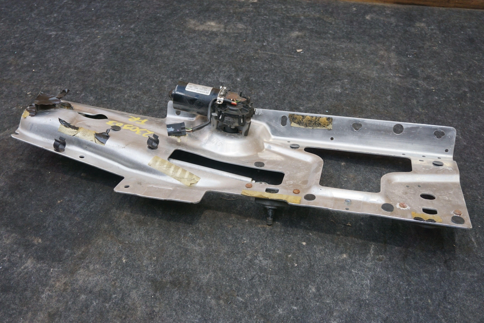 Front Windshield Wiper Linkage Motor Assembly Oem Aston Martin Rapide 2011