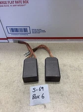 MOTOR BRUSH Carbon S1402-61000 Lot Of 2