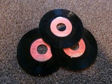 HELEN REDDY -45 LOT of 3 VG/VG Leave Me Alone/You're My World/Gladiola 3