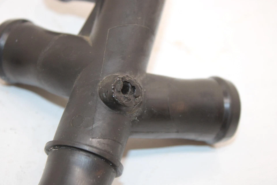 08 Polaris Iq Cruiser coletor de retorno de líquido de arrefecimento fabricante de equipamento original 5436228 SP200 - Imagem 4 de 4