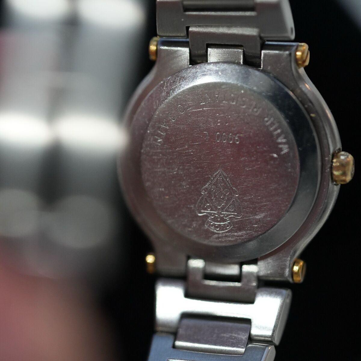 Gucci 9000L Watch Quartz Women's Black Gold Silver Vintage Gucci 9000L Watch Quartz Women's Black Gold Silver Vintage