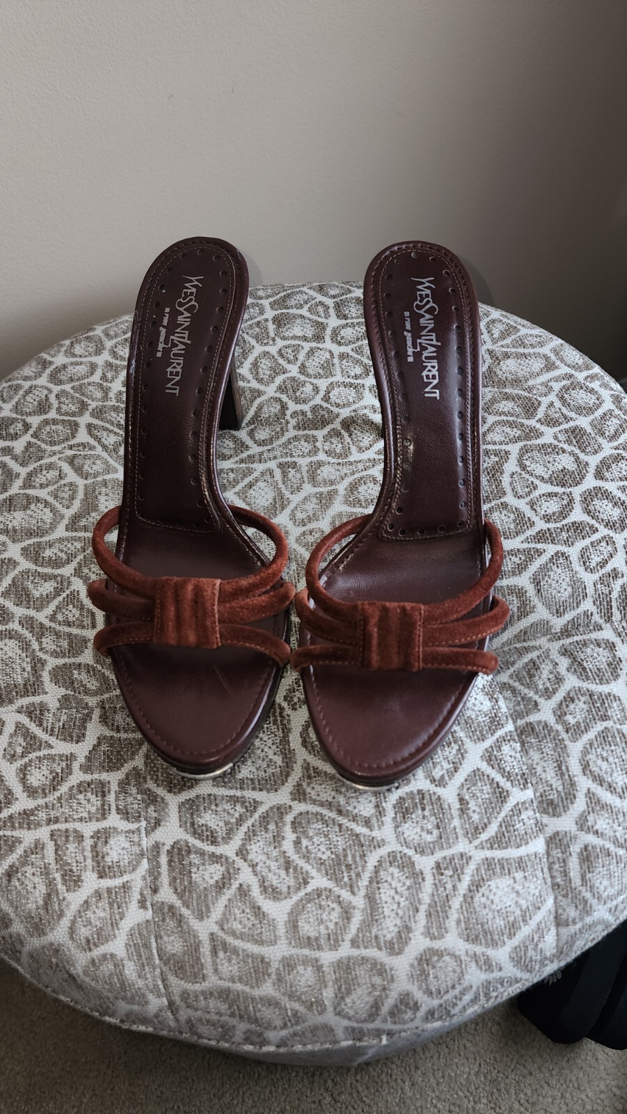 Muletto da donna designer Yves Saint Laurent in camoscio marrone