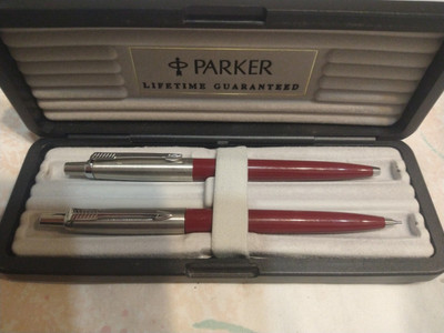 PARKER JOTTER STAINLESS STEEL CAP & RED BARREL BALL PEN & 0.5 MM PENCIL NEW USA 