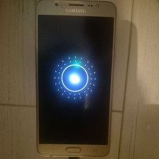 Samsung J7  smartphone écran 5,5" doré 16 Go stockage 2 Go RAM
