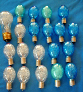 LOT OF 20 VINTAGE PHOTO FLASHBULBS 17 GE & 3 SYLVANIA