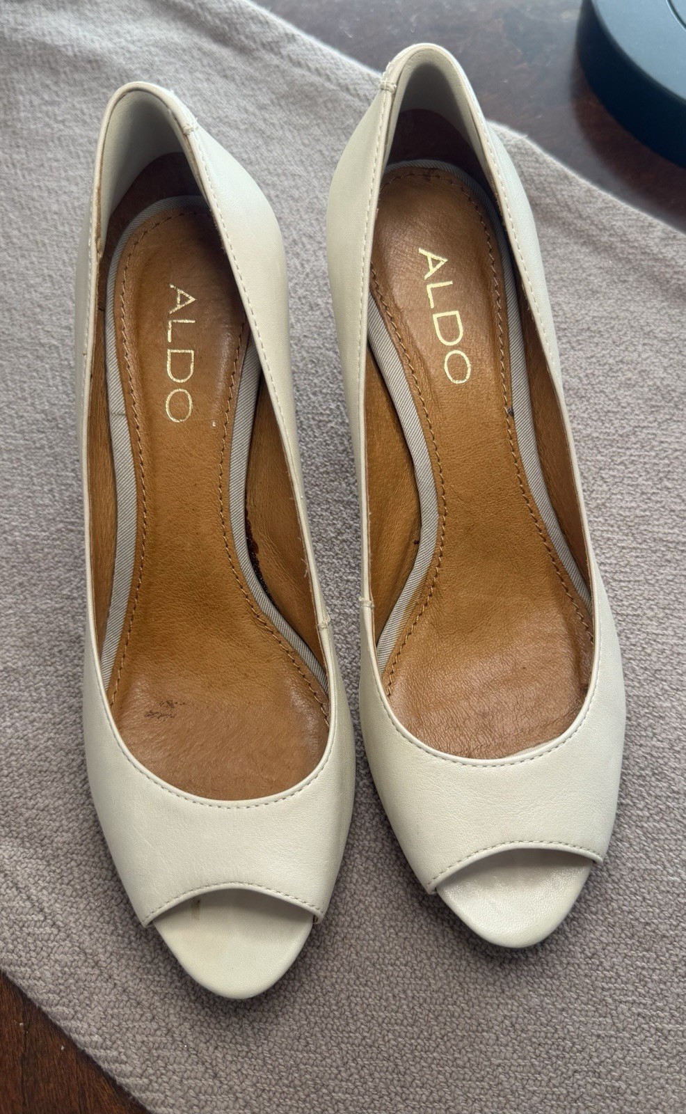 ALDO Cream Peep-Toe Heels Size 6.5