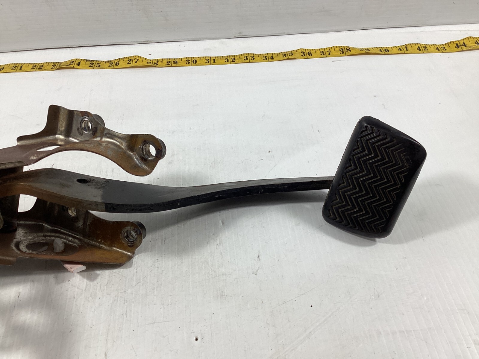 2009-2013 Toyota Corolla  Brake Pedal W/ Bracket OEM .