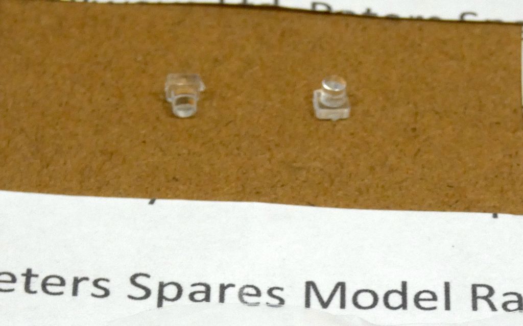 Dapol 113427 Class 121 / 122 OO Gauge Light Pipe (Pair)