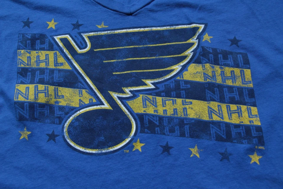 St. Louis Blues Women's L T-Shirt V-Neck NHL Hockey Shirt - Image 2 of 4