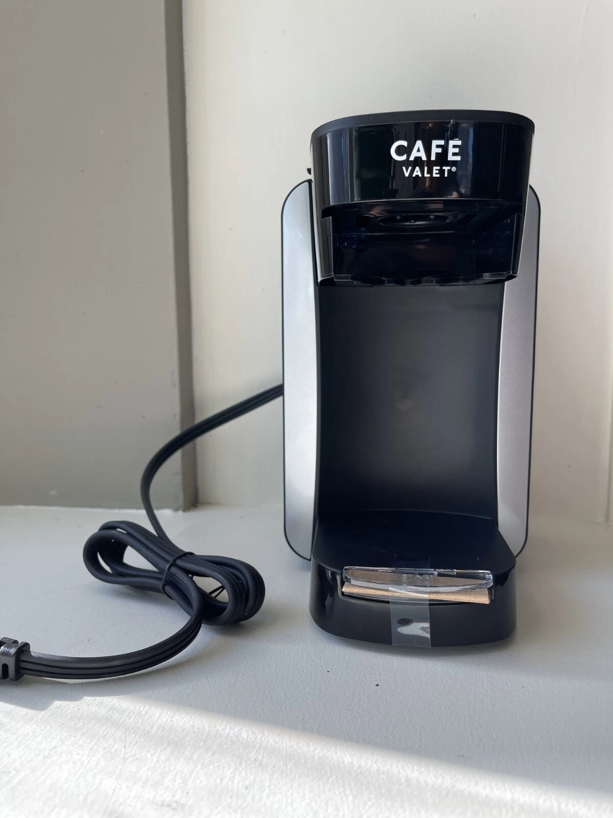 One cup Coffee Maker - Cafe Valet New w. 2 Free samples of coffee pack