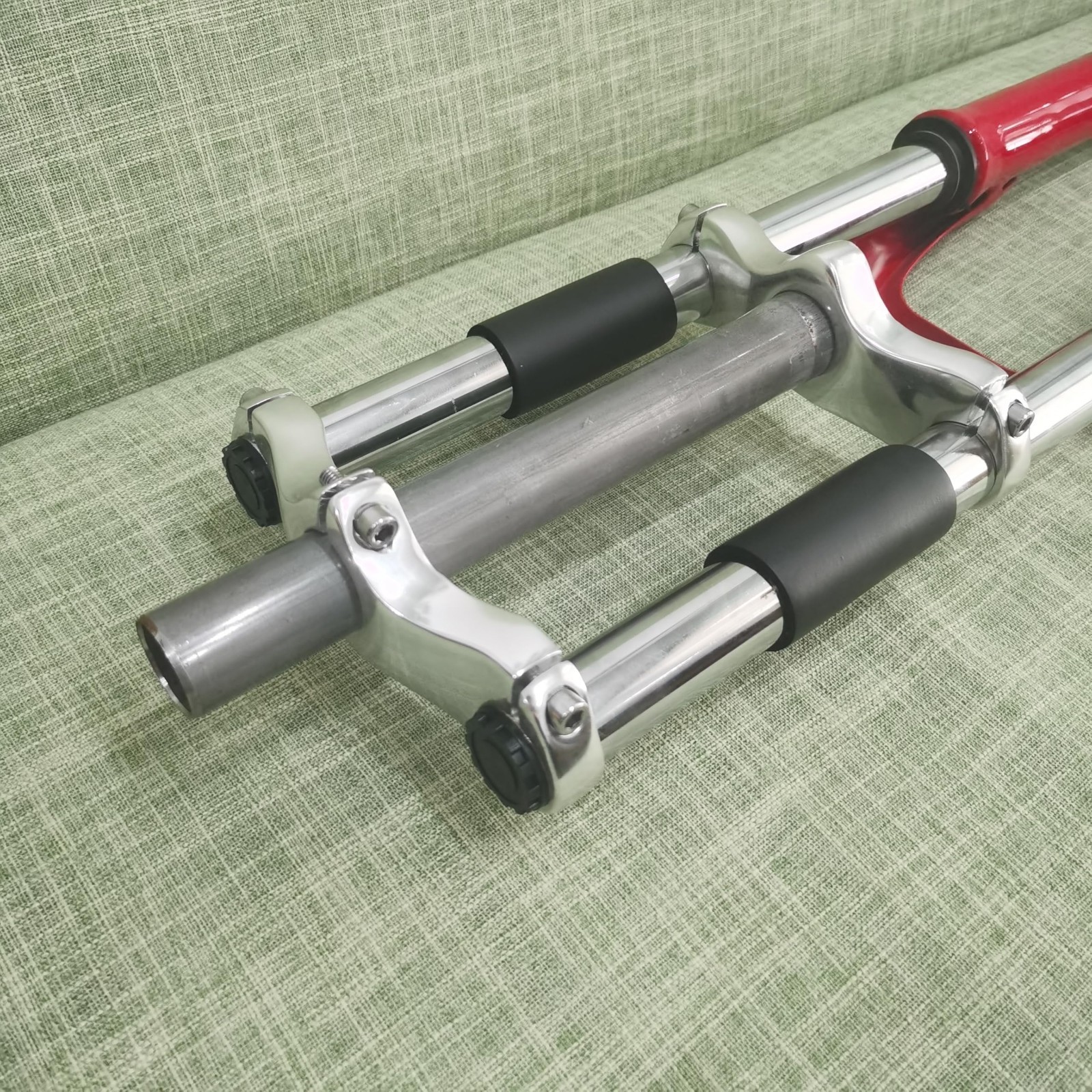 CDHPOWER 1-1/8" Threadless Bicycle Fork 26" Triple Tree Suspension Bike Fork-Red