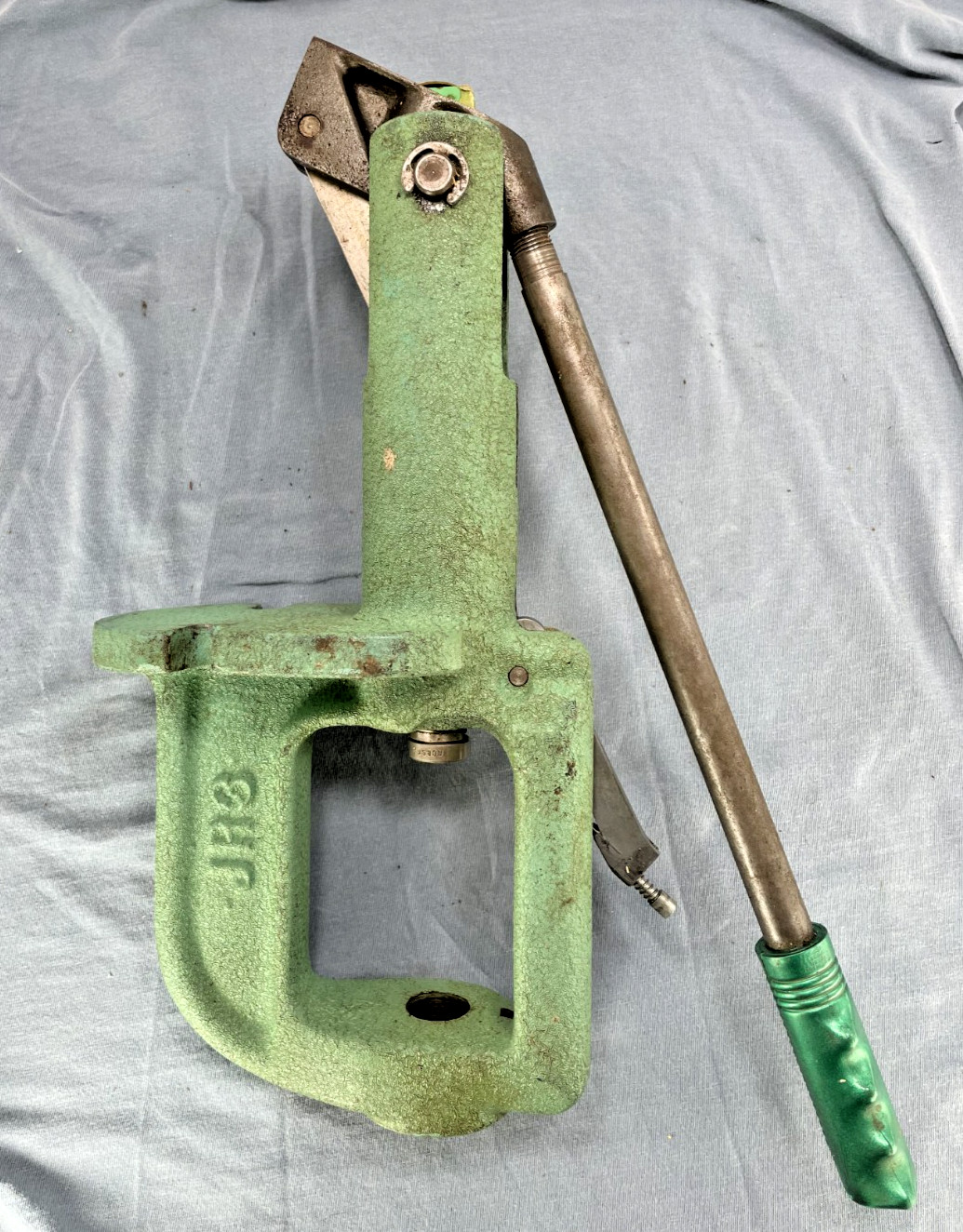 RCBS Reloading lot, Press, Scale, Powder Measure, plus extra