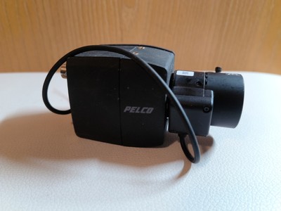 Pelco CCC1390H-6 1/3'' Color/B&W CCD Day/Night Camera With Lens